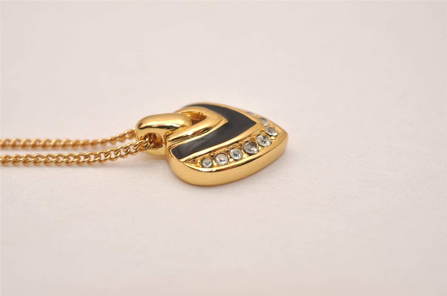 Authentic Christian Dior Gold Tone Rhinestone Chain Pendant Necklace CD 7844J