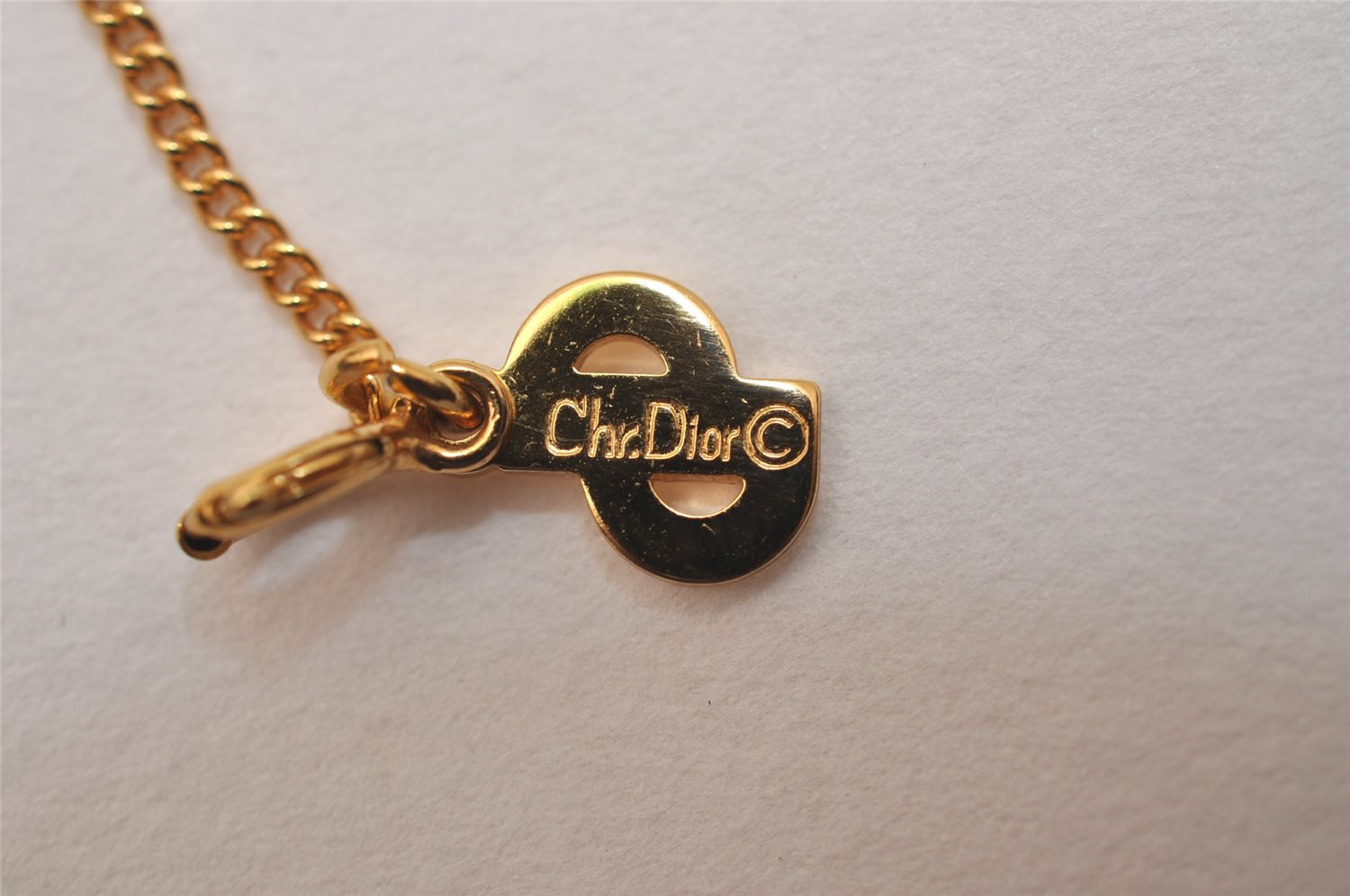 Authentic Christian Dior Gold Tone Rhinestone Chain Pendant Necklace CD 7844J