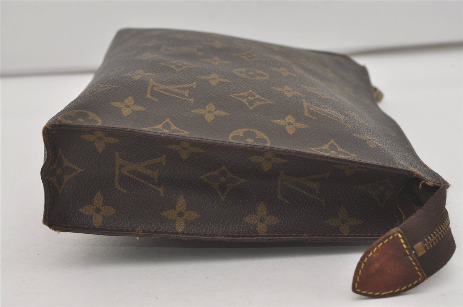 Authentic Louis Vuitton Monogram Poche Toilette 26 M47542 Cosmetics Pouch 7850I