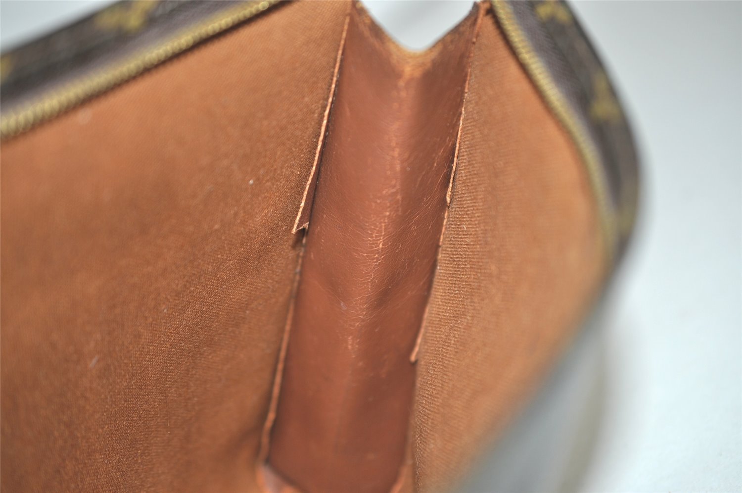 Authentic Louis Vuitton Monogram Poche Toilette 26 M47542 Cosmetics Pouch 7850I