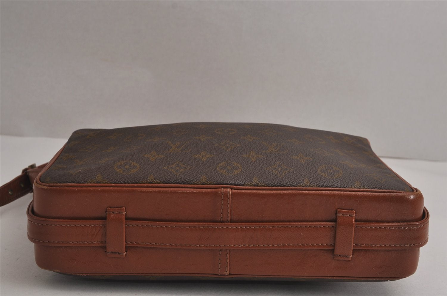 Authentic Louis Vuitton Monogram Sac Bandouliere 30 Shoulder Bag Old Model 7853J