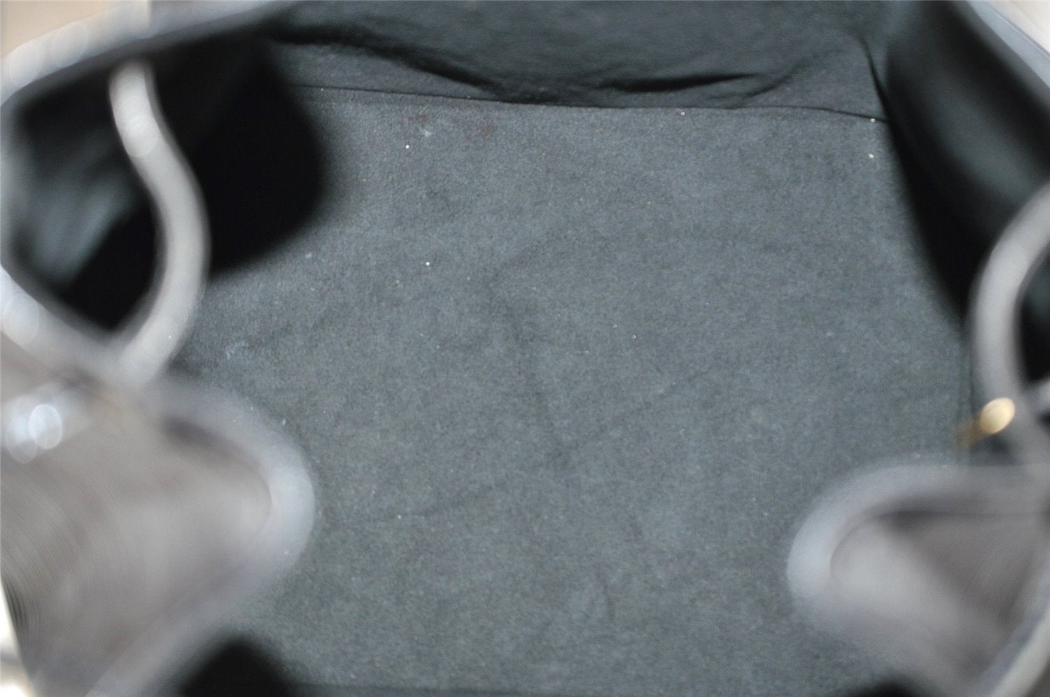 Authentic Louis Vuitton Epi Petit Noe Shoulder Drawstring Bag M59012 Black 7855I