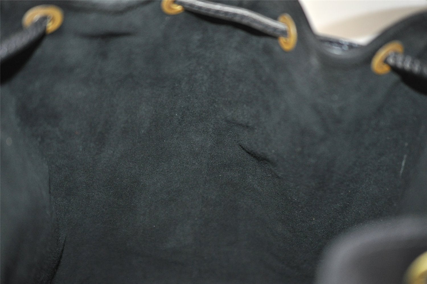 Authentic Louis Vuitton Epi Petit Noe Shoulder Drawstring Bag M59012 Black 7855I
