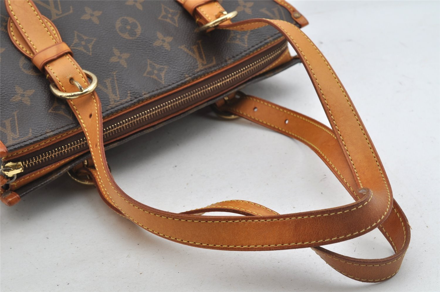 Authentic Louis Vuitton Monogram Popincourt Haut Shoulder Bag M40007 LV 7858I