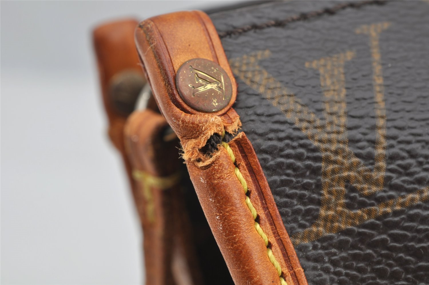 Authentic Louis Vuitton Monogram Popincourt Haut Shoulder Bag M40007 LV 7858I