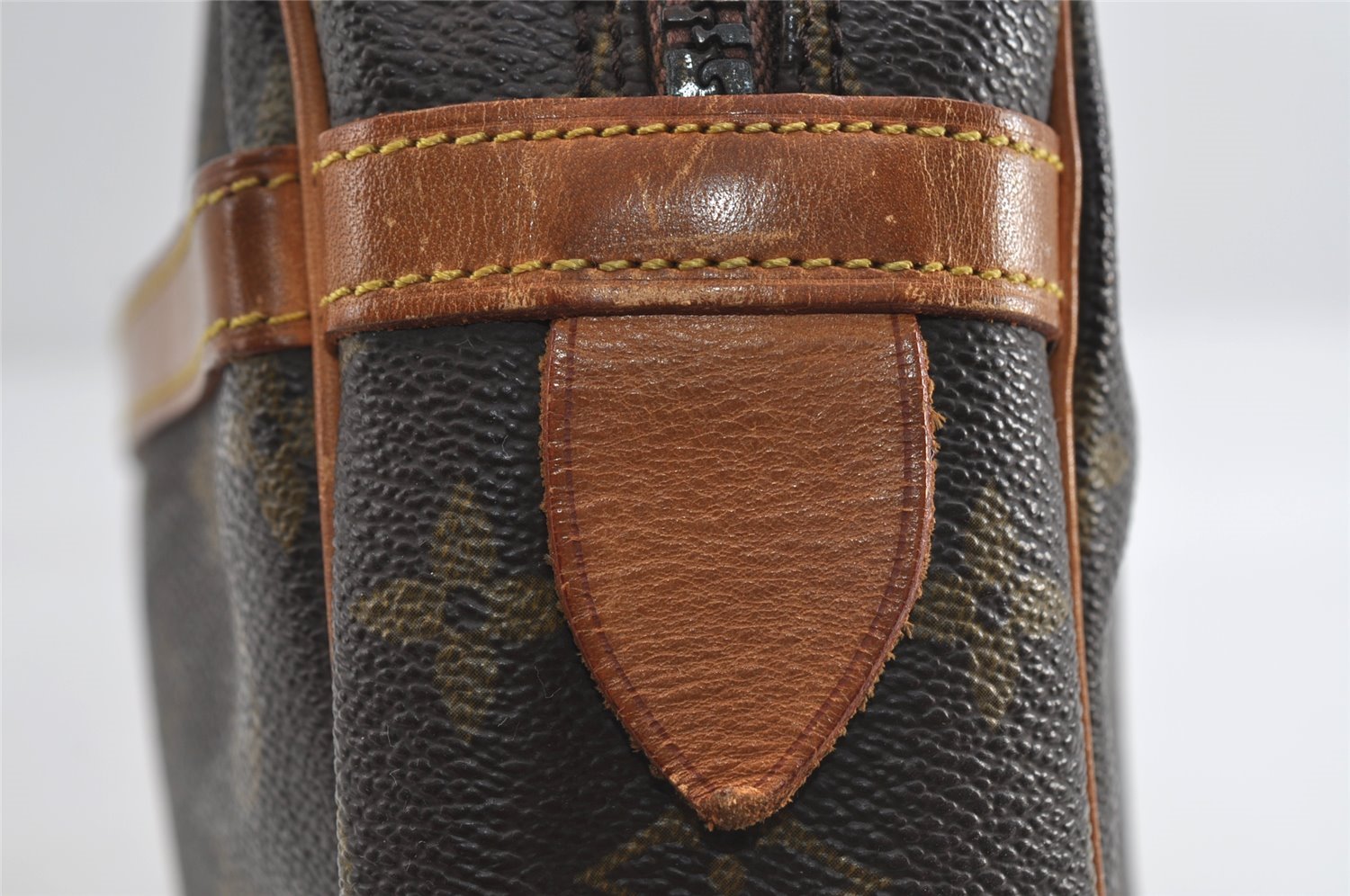 Authentic Louis Vuitton Monogram Compiegne 28 Clutch Hand Bag M51845 LV 7860I