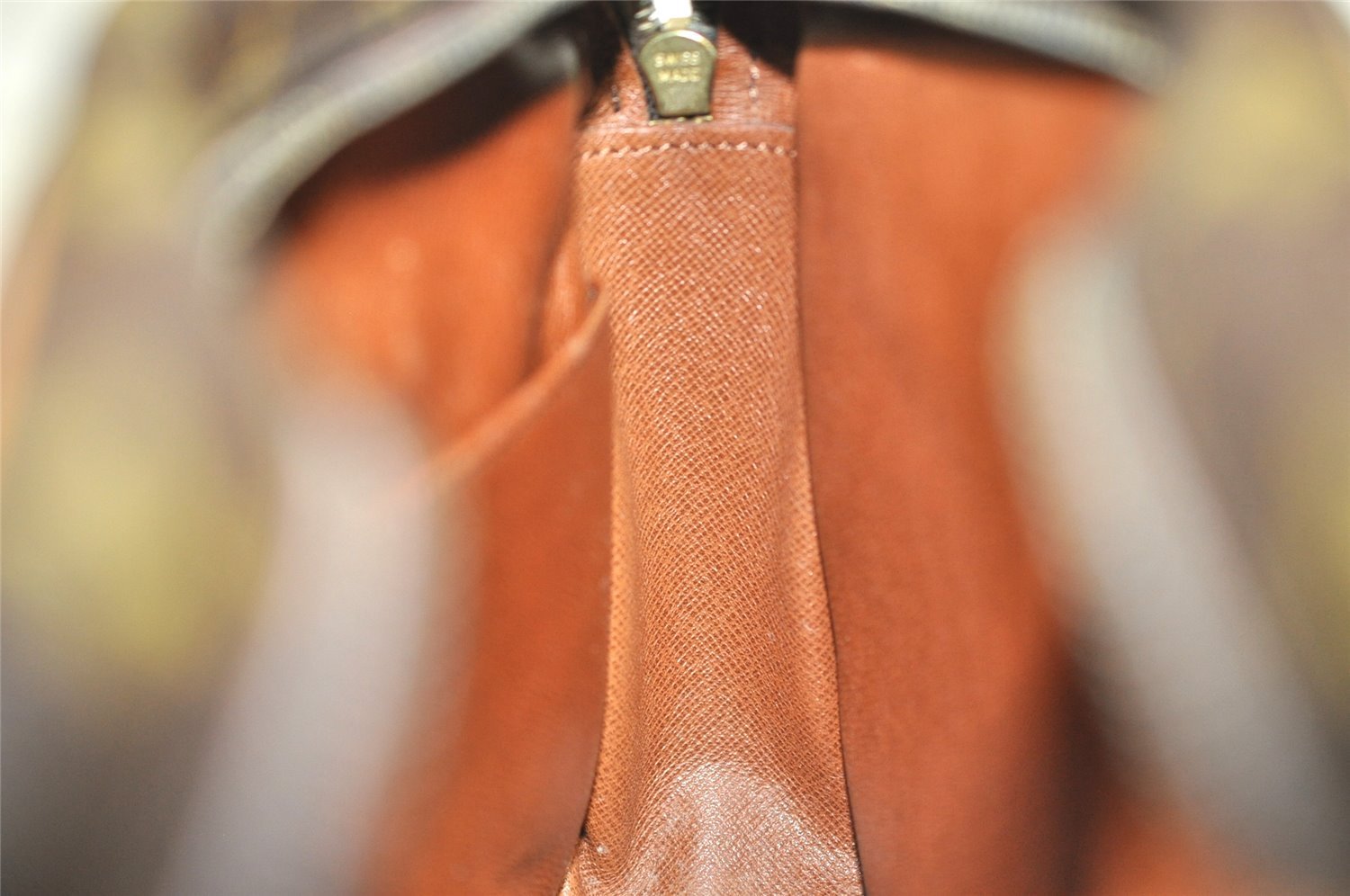 Authentic Louis Vuitton Monogram Compiegne 28 Clutch Hand Bag M51845 LV 7860I