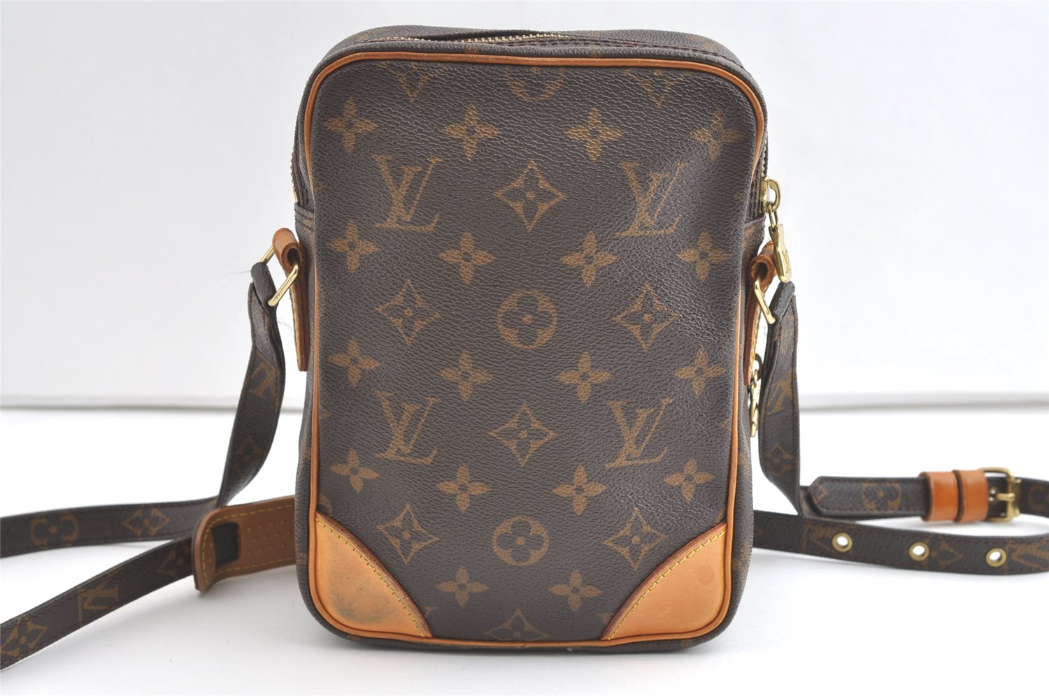 Authentic Louis Vuitton Monogram Amazone Shoulder Cross Body Bag M45236 LV 7860J