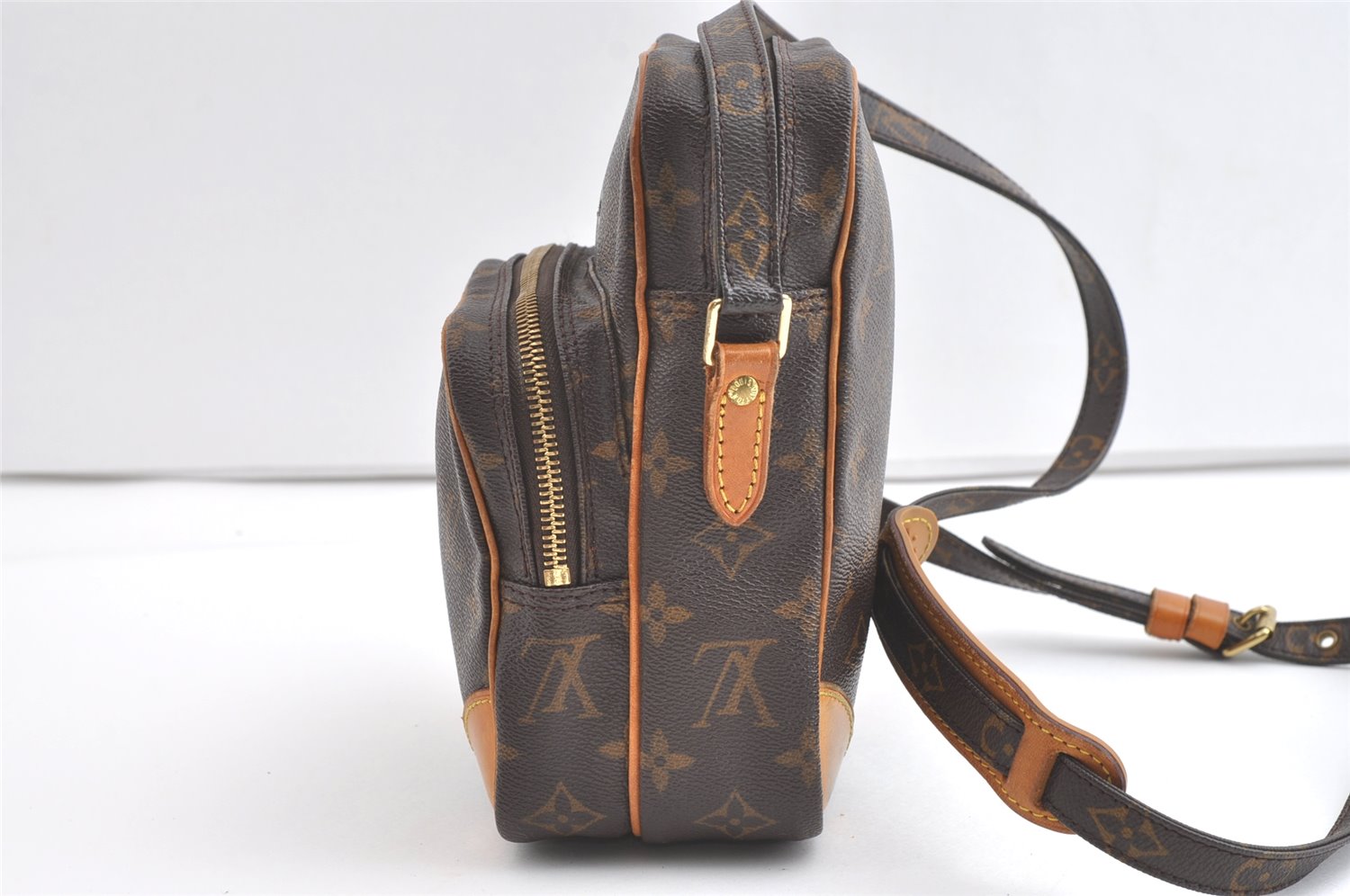 Authentic Louis Vuitton Monogram Amazone Shoulder Cross Body Bag M45236 LV 7860J