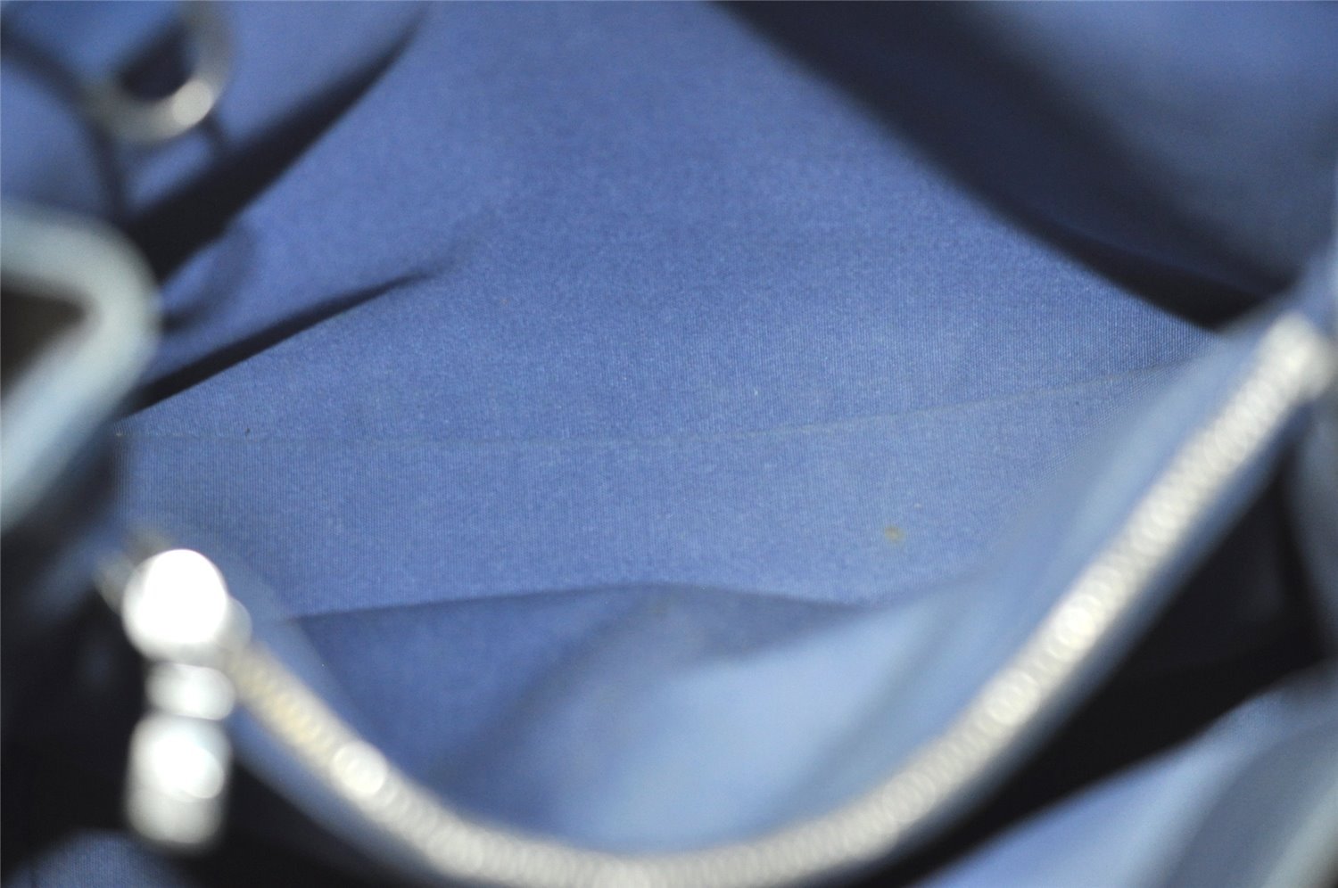 Authentic Louis Vuitton Epi Mandara MM Shoulder Cross Bag Blue M5889G LV 7863I