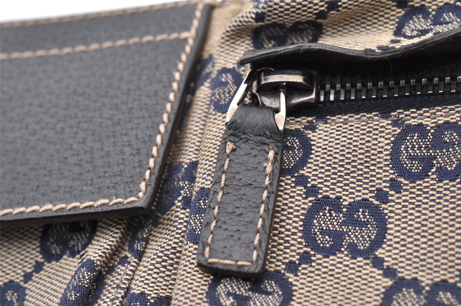 Authentic GUCCI Sherry Line Waist Body Bag GG Canvas Leather 28566 Navy 7874I