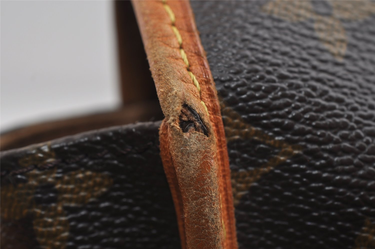 Auth Louis Vuitton Monogram Messenger Bosphore PM Shoulder Bag M40106 LV 7884I