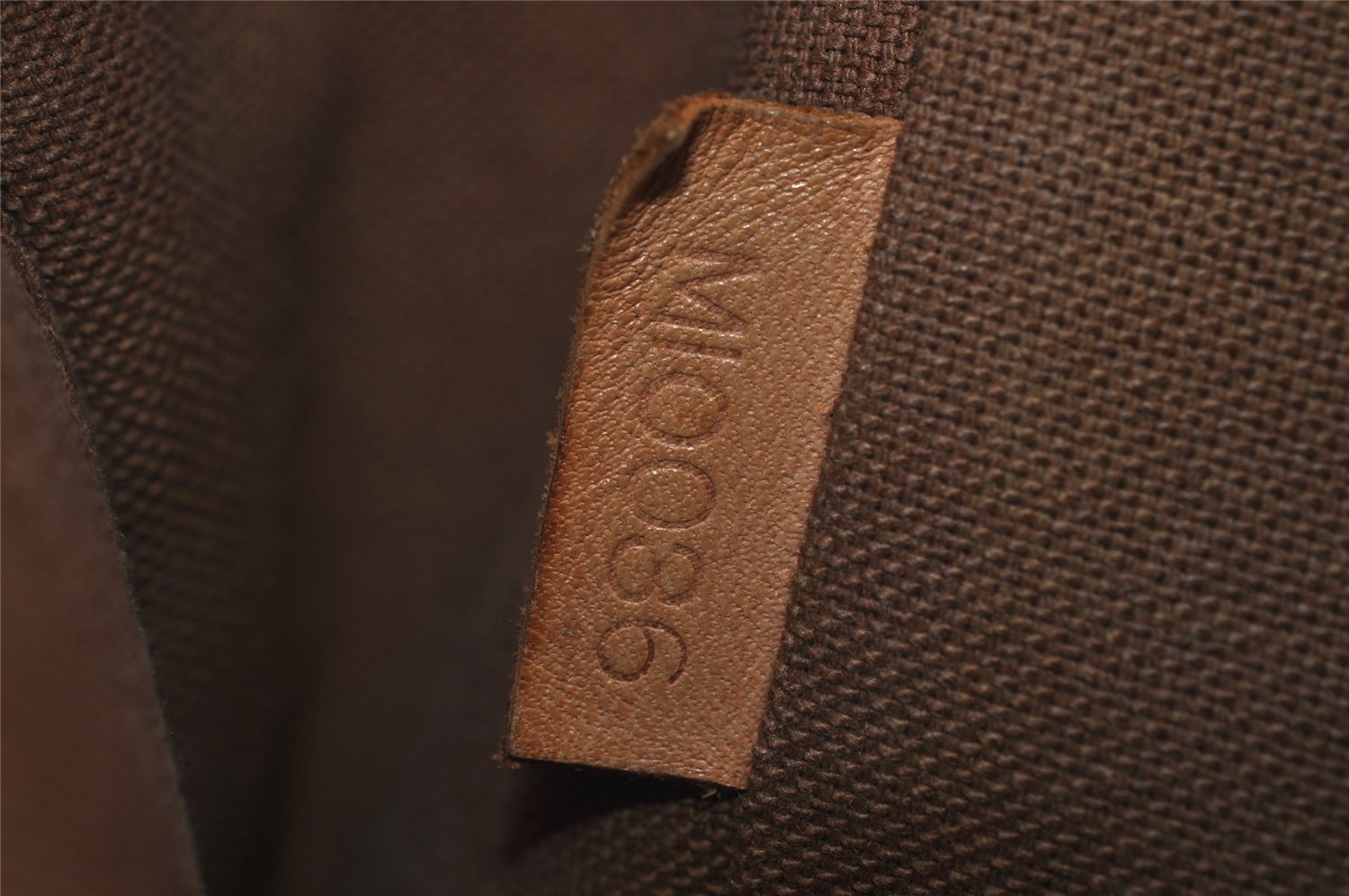 Auth Louis Vuitton Monogram Messenger Bosphore PM Shoulder Bag M40106 LV 7884I