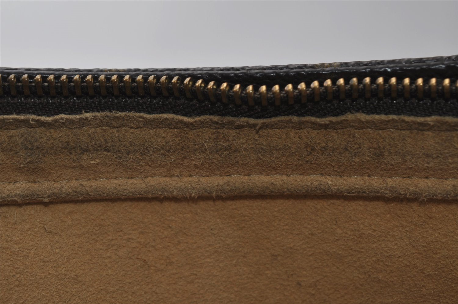 Authentic Louis Vuitton Monogram Looping GM Shoulder Bag M51145 LV 7885I