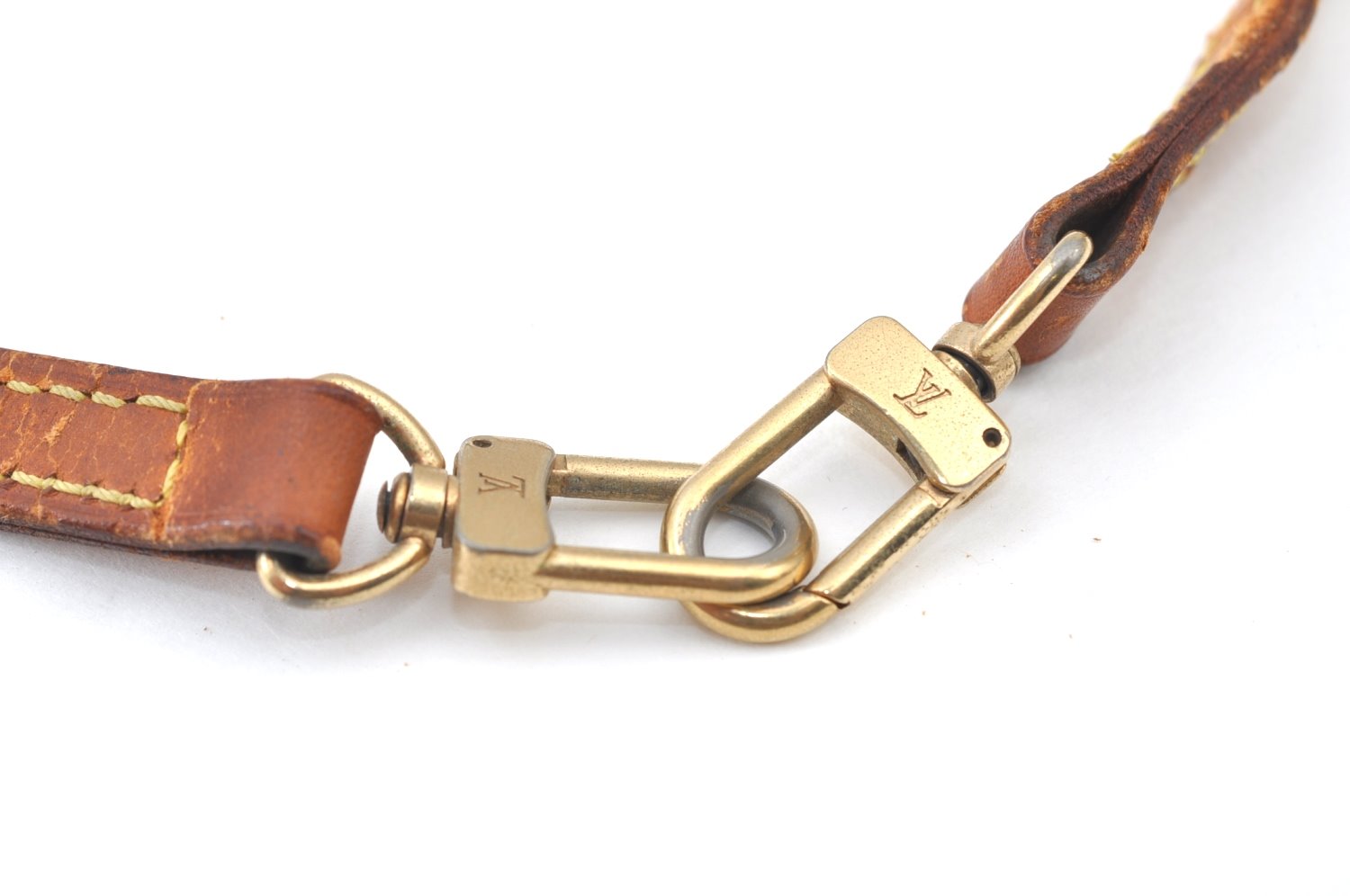 Authentic Louis Vuitton Leather Shoulder Strap Beige 48.6