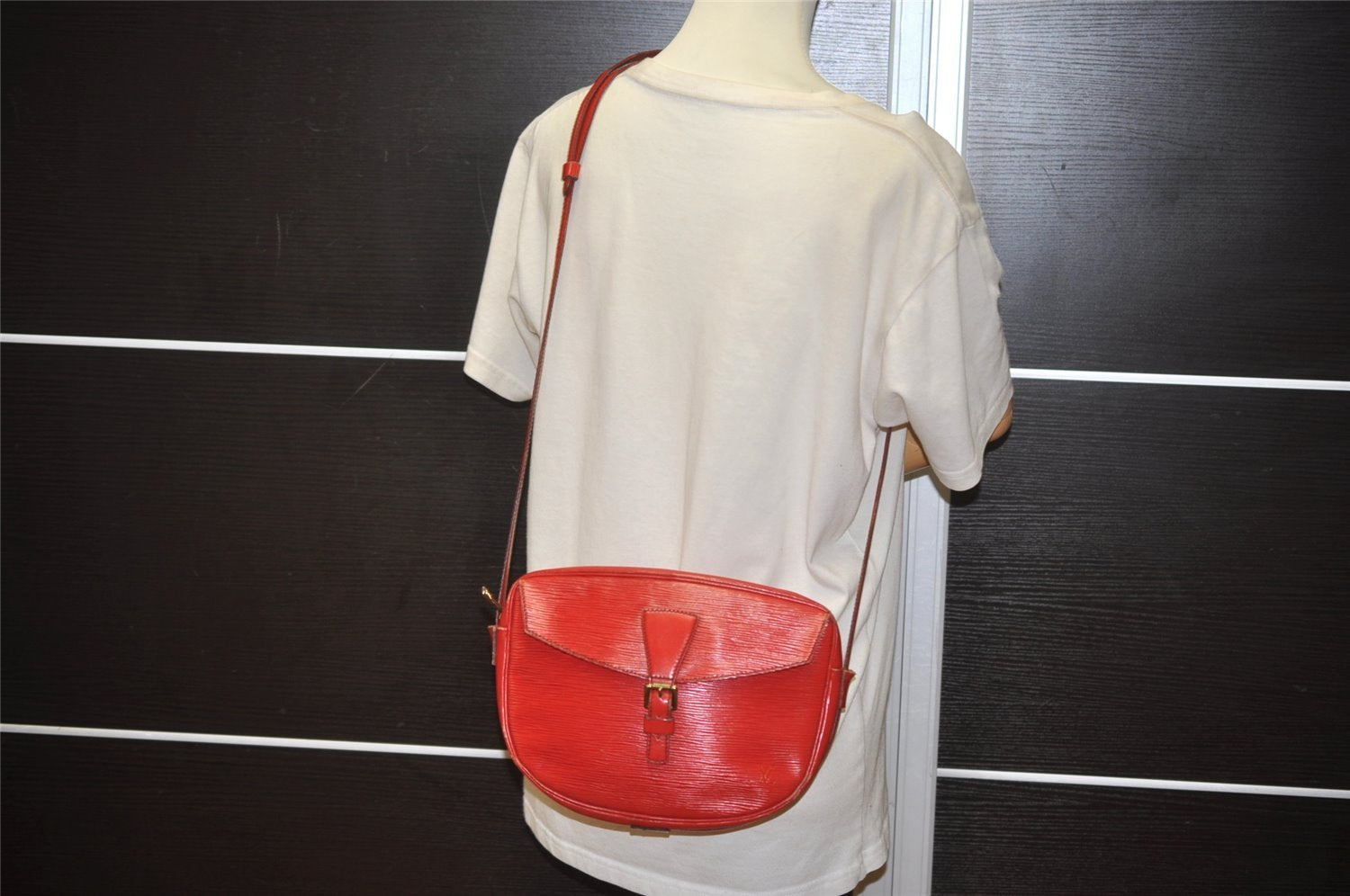 Authentic Louis Vuitton Epi Jeune Fille Shoulder Cross Bag Red M52157 LV 7888I