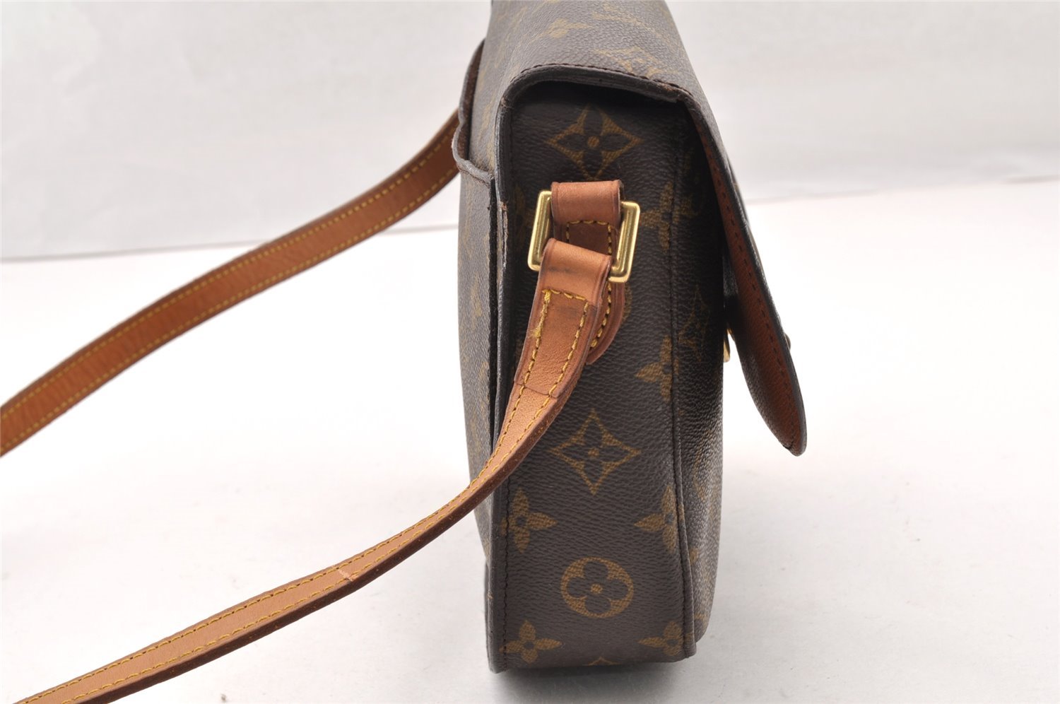 Authentic Louis Vuitton Monogram Saint Cloud MM M51243 Shoulder Cross Bag 7891I