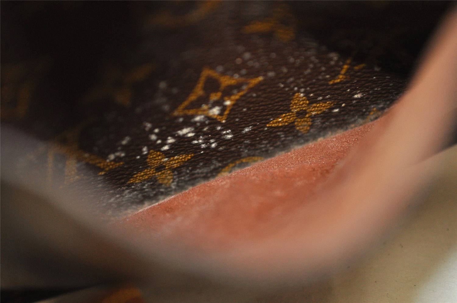 Authentic Louis Vuitton Monogram Saint Cloud MM M51243 Shoulder Cross Bag 7891I