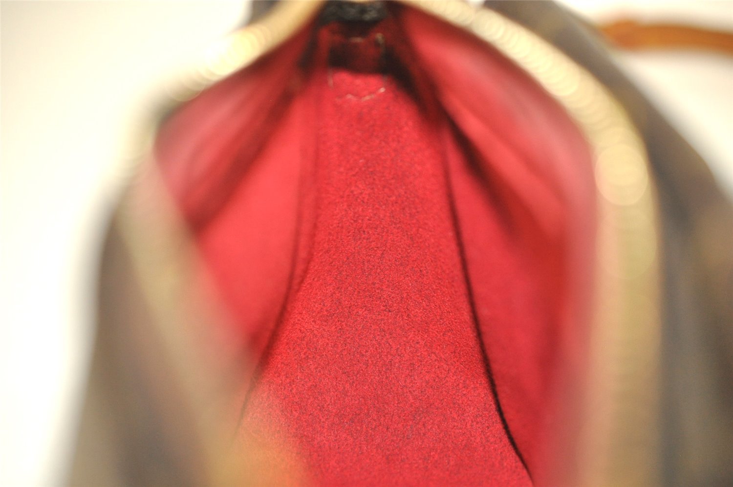 Authentic Louis Vuitton Monogram Viva Cite PM Shoulder Bag M51165 LV Junk 7896J