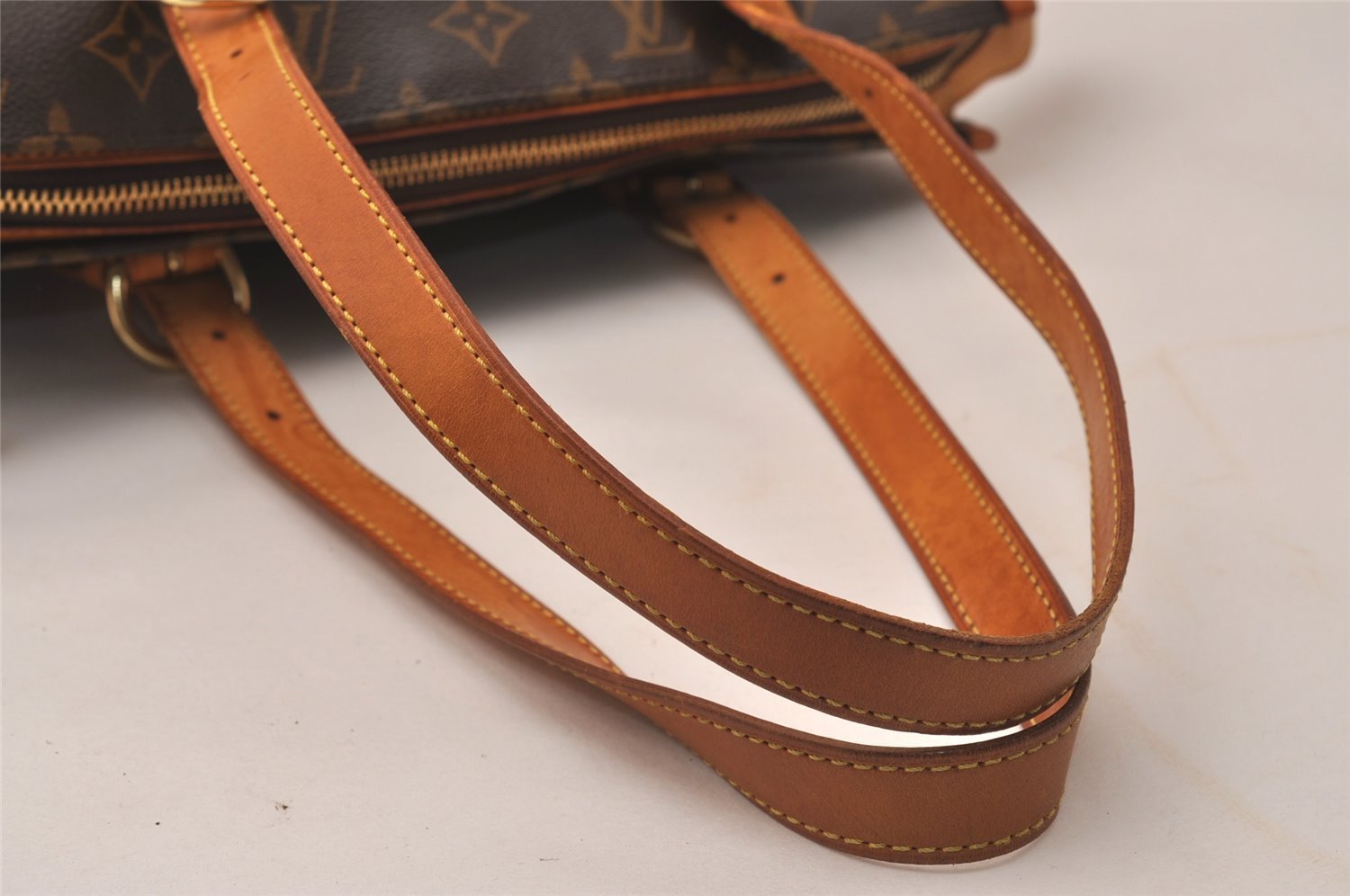 Authentic Louis Vuitton Monogram Popincourt Haut Shoulder Bag M40007 LV 7902J