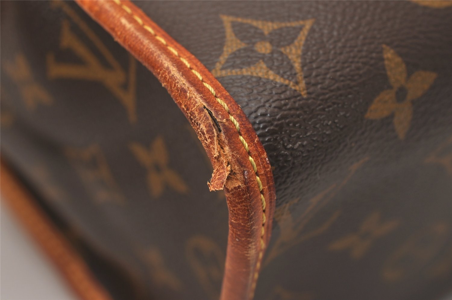 Authentic Louis Vuitton Monogram Popincourt Haut Shoulder Bag M40007 LV 7902J