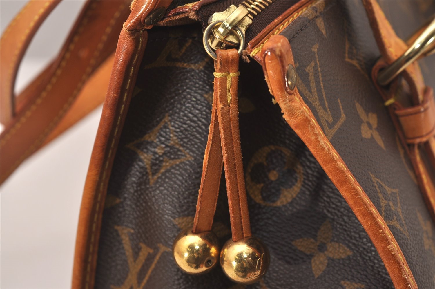 Authentic Louis Vuitton Monogram Popincourt Haut Shoulder Bag M40007 LV 7902J