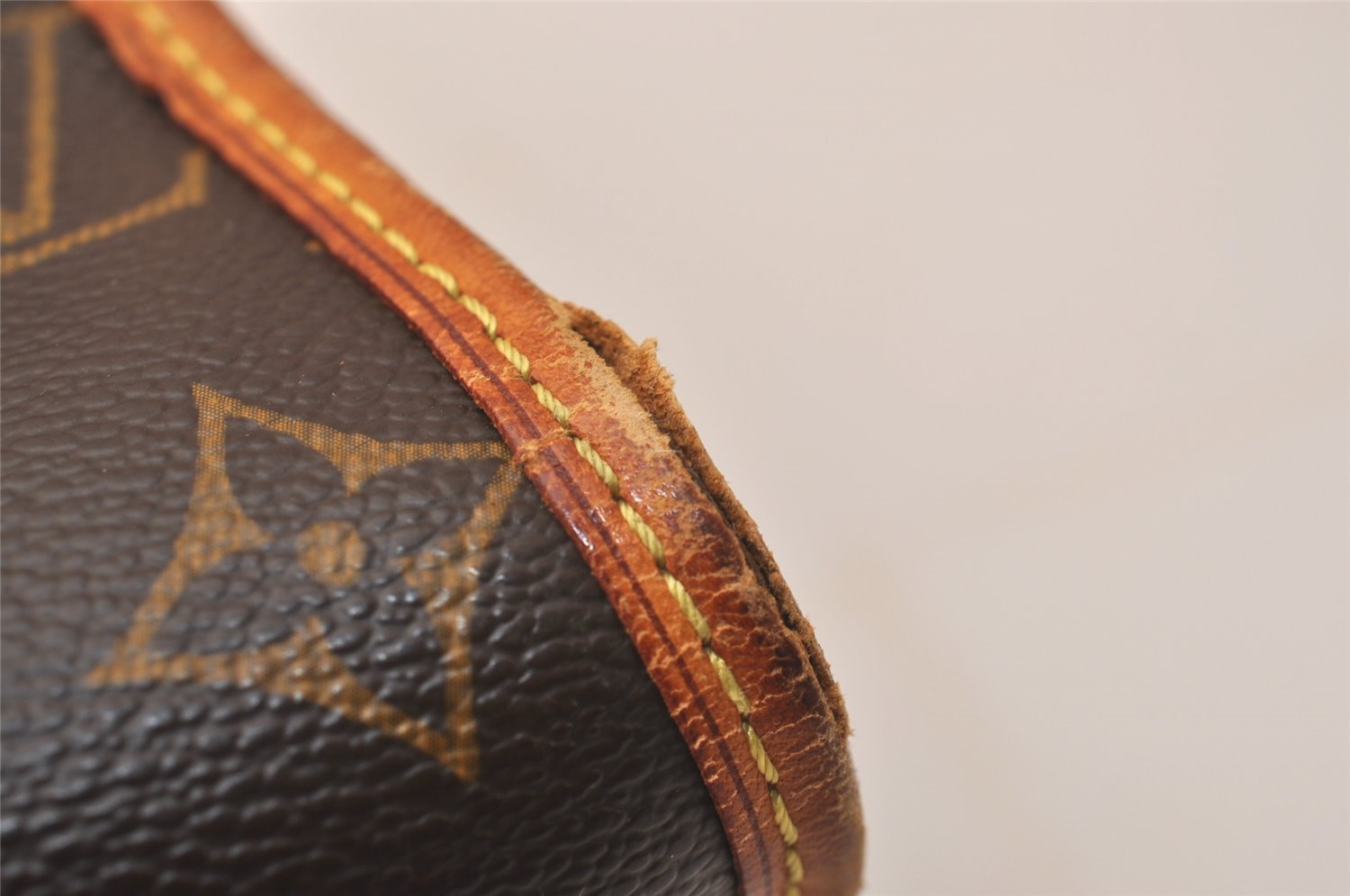 Authentic Louis Vuitton Monogram Popincourt Haut Shoulder Bag M40007 LV 7902J