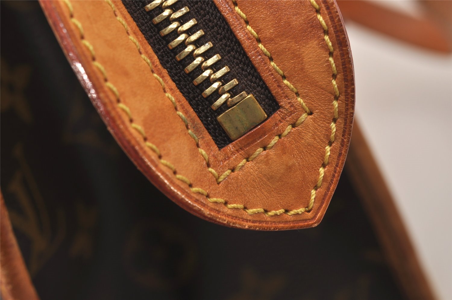 Authentic Louis Vuitton Monogram Popincourt Haut Shoulder Bag M40007 LV 7902J