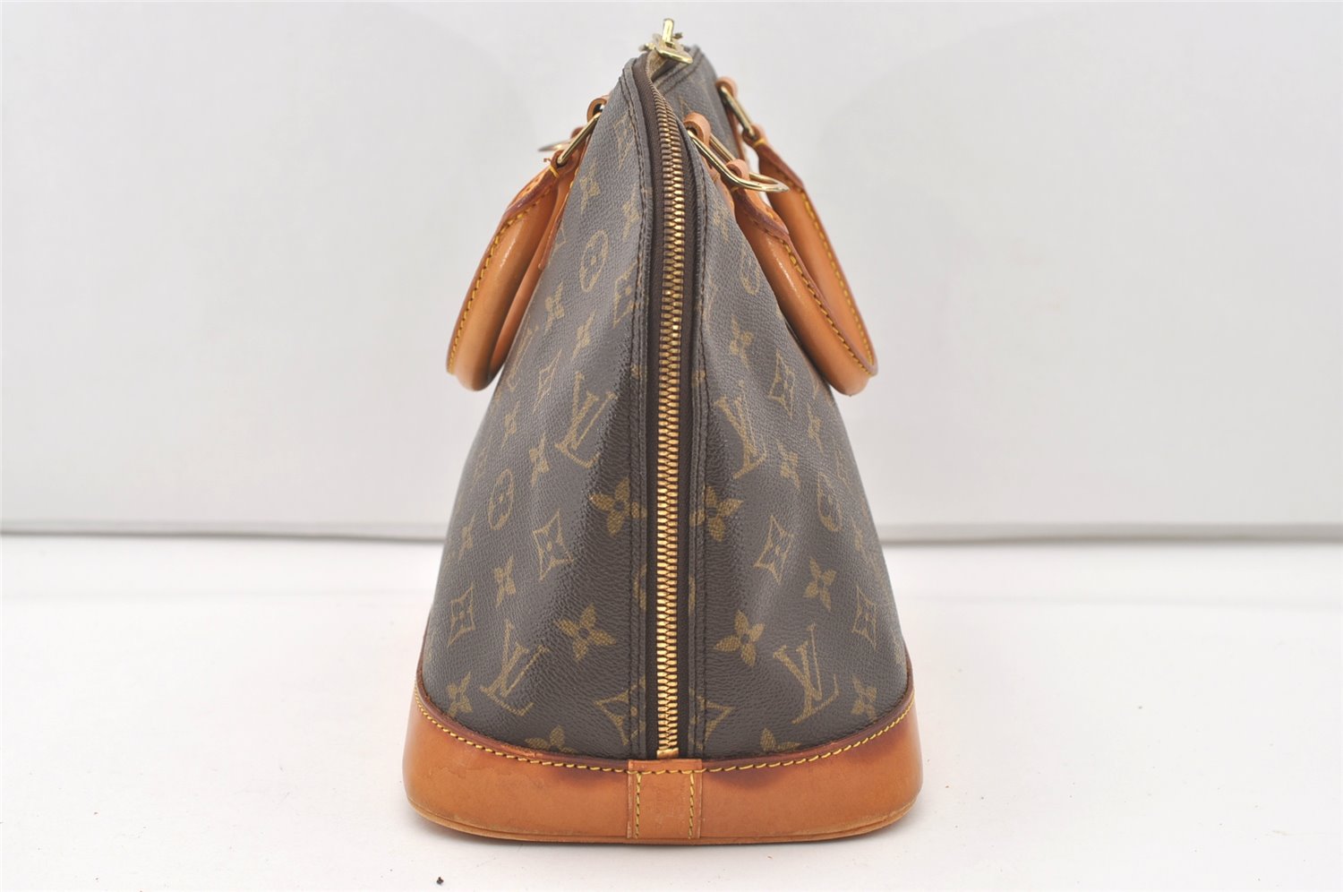 Authentic Louis Vuitton Monogram Alma Hand Bag Purse M51130 LV 7904J
