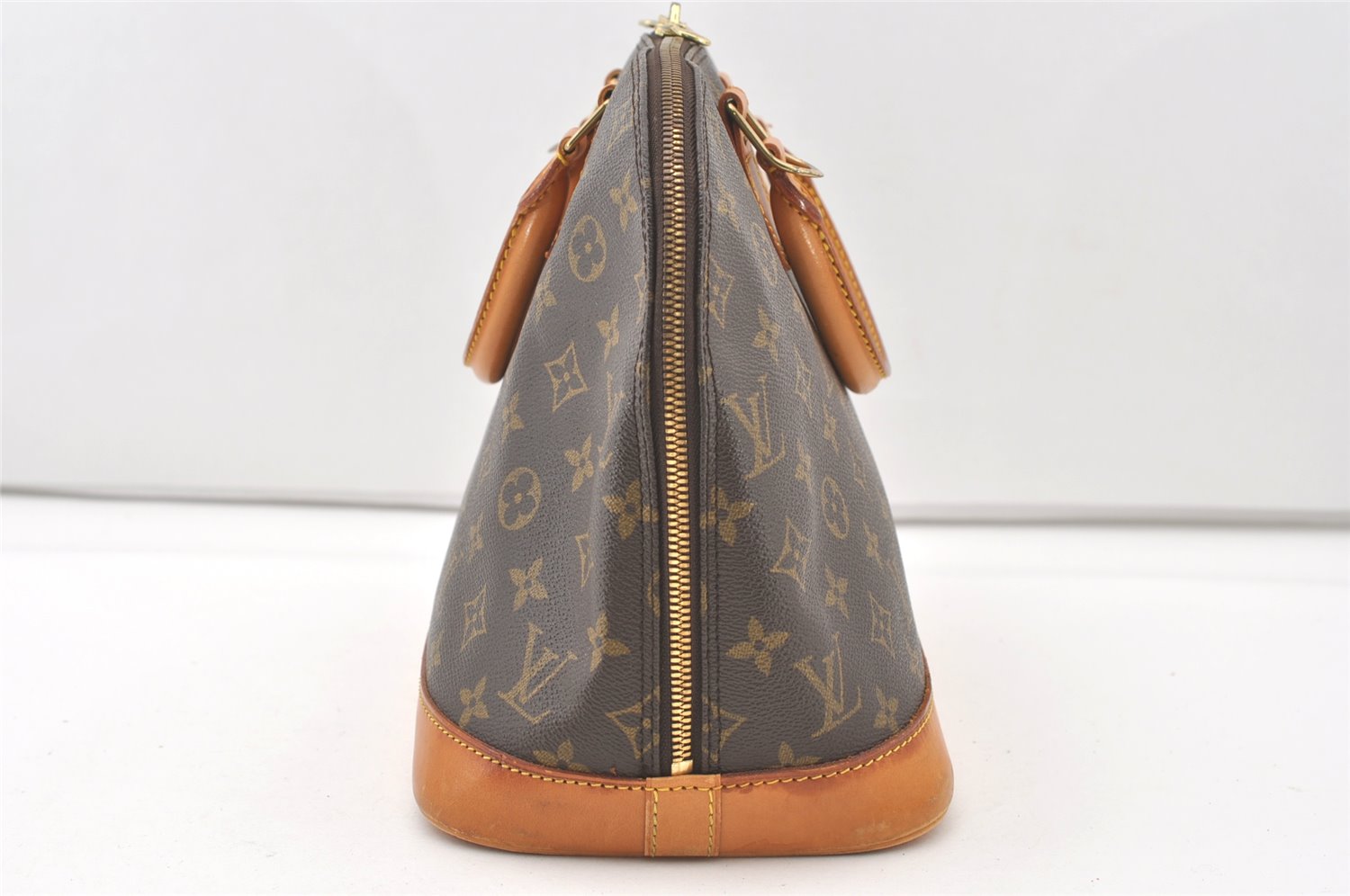 Authentic Louis Vuitton Monogram Alma Hand Bag Purse M51130 LV 7904J