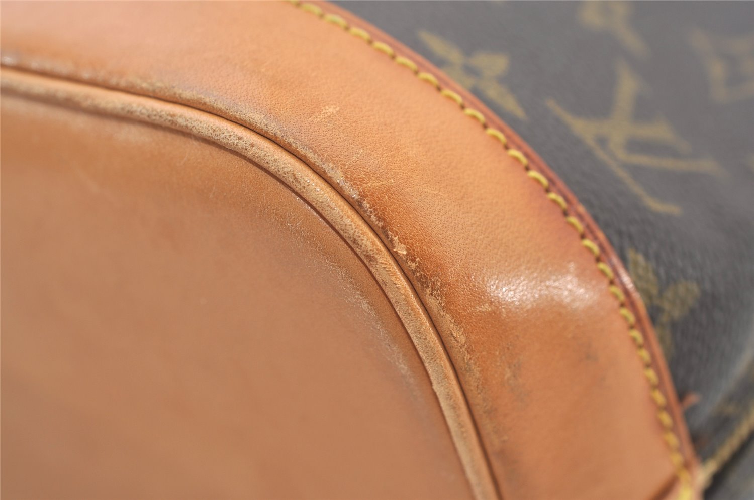 Authentic Louis Vuitton Monogram Alma Hand Bag Purse M51130 LV 7904J