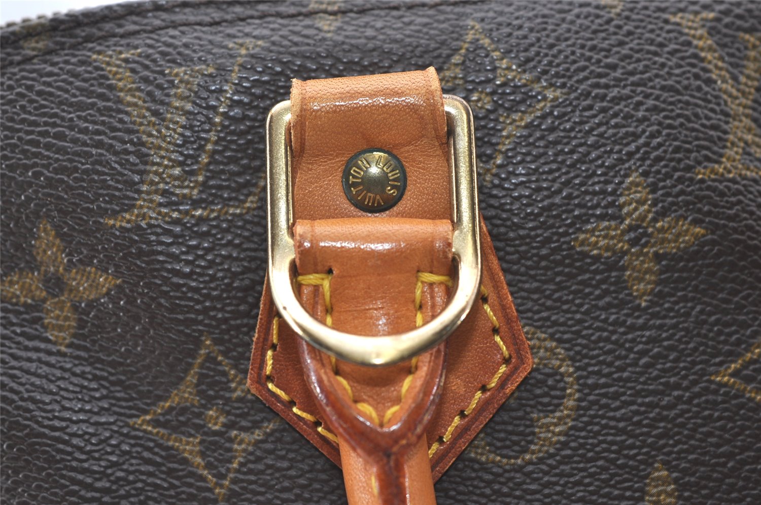 Authentic Louis Vuitton Monogram Alma Hand Bag Purse M51130 LV 7904J