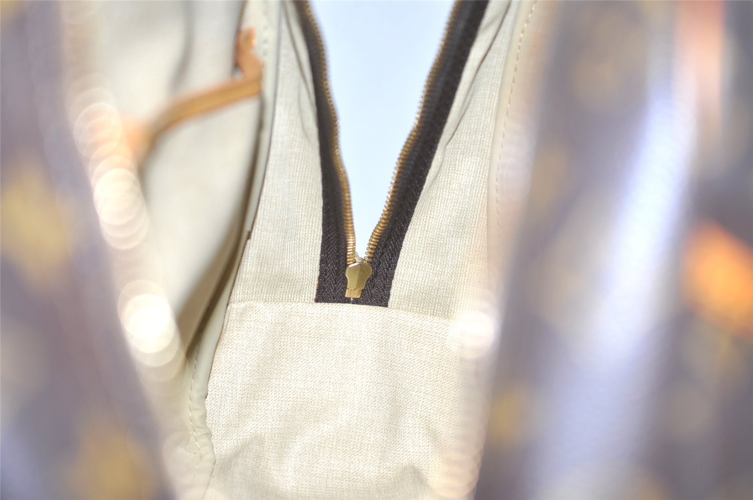 Authentic Louis Vuitton Monogram Deauville Hand Bag M47270 LV 7905I