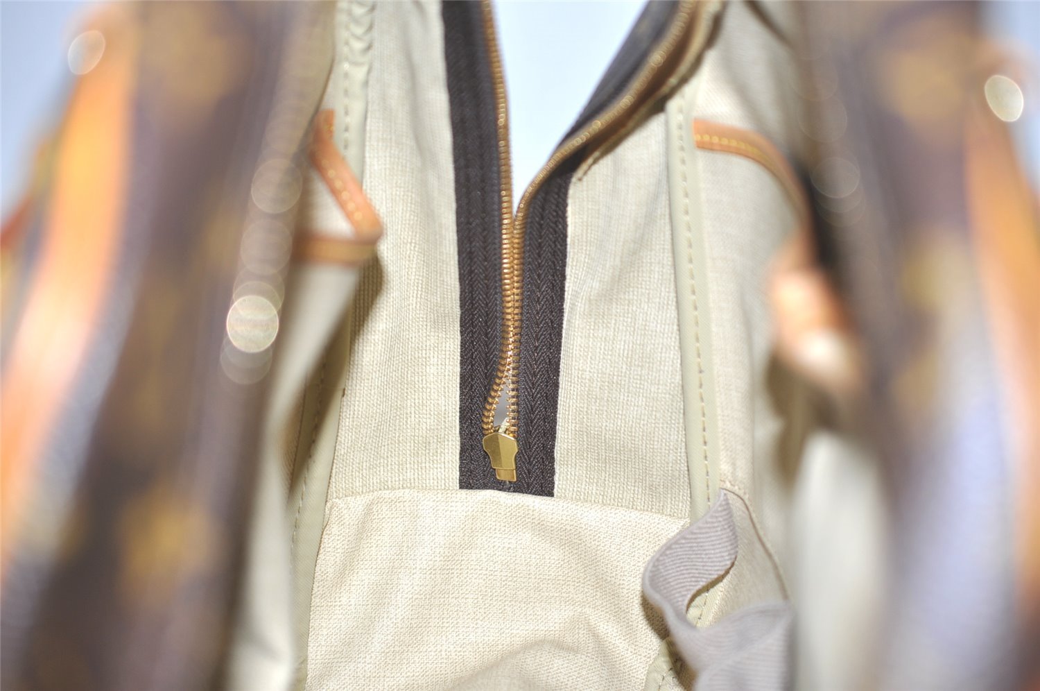 Authentic Louis Vuitton Monogram Deauville Hand Bag M47270 LV 7906I