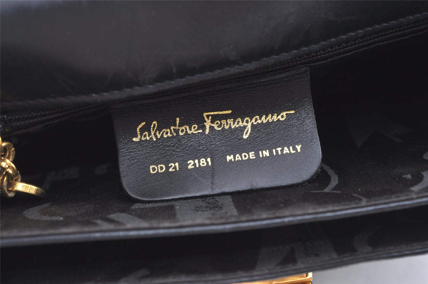 Authentic Salvatore Ferragamo Gancini Leather 2Way Shoulder Hand Bag Black 7908J