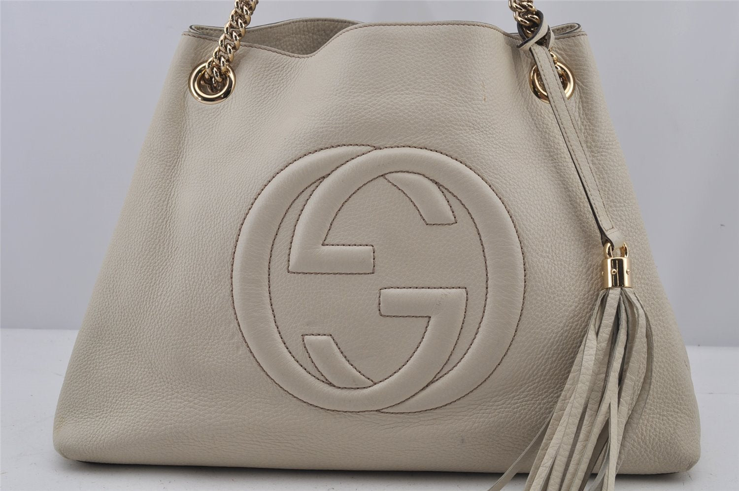 Authentic GUCCI SOHO Vintage Tassel Tote Bag Chain Leather 308982 White 7911J