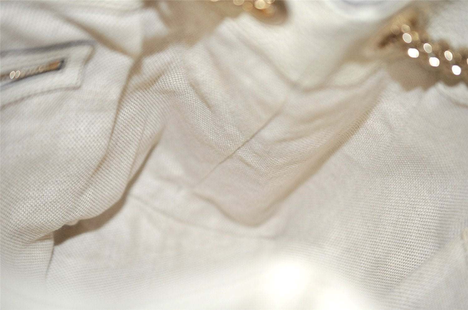 Authentic GUCCI SOHO Vintage Tassel Tote Bag Chain Leather 308982 White 7911J