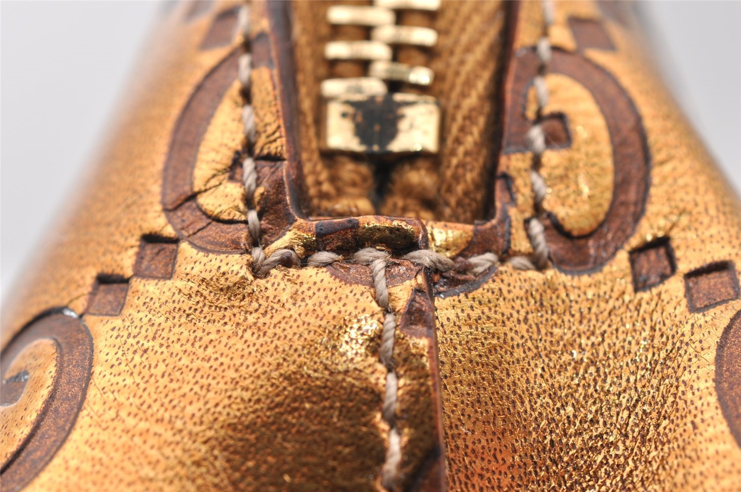 Authentic GUCCI Vintage Guccissima GG Leather Pouch Purse 141811 Gold 7912I