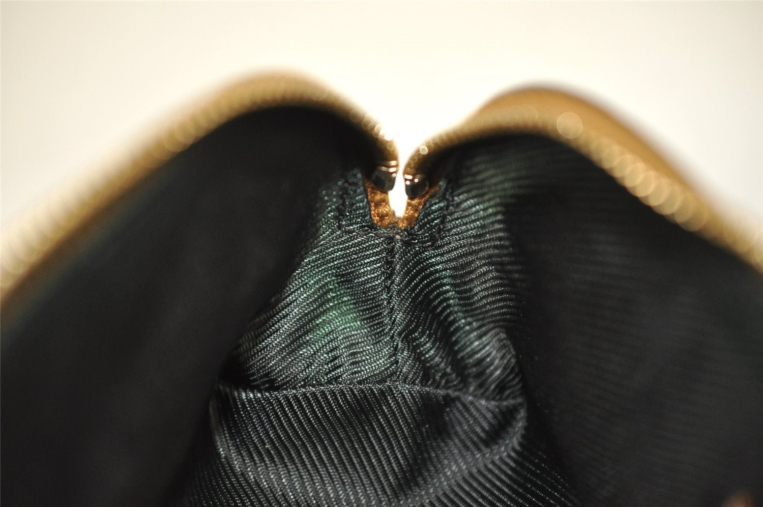 Authentic GUCCI Vintage Guccissima GG Leather Pouch Purse 141811 Gold 7912I