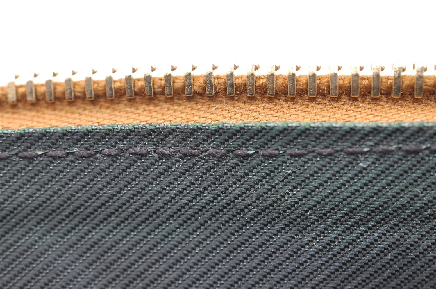 Authentic GUCCI Vintage Guccissima GG Leather Pouch Purse 141811 Gold 7912I