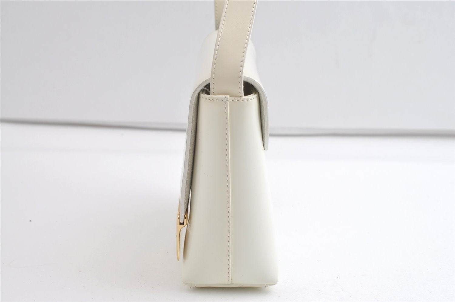 Authentic GUCCI Vintage Shoulder Bag Purse Enamel White Junk 7914J