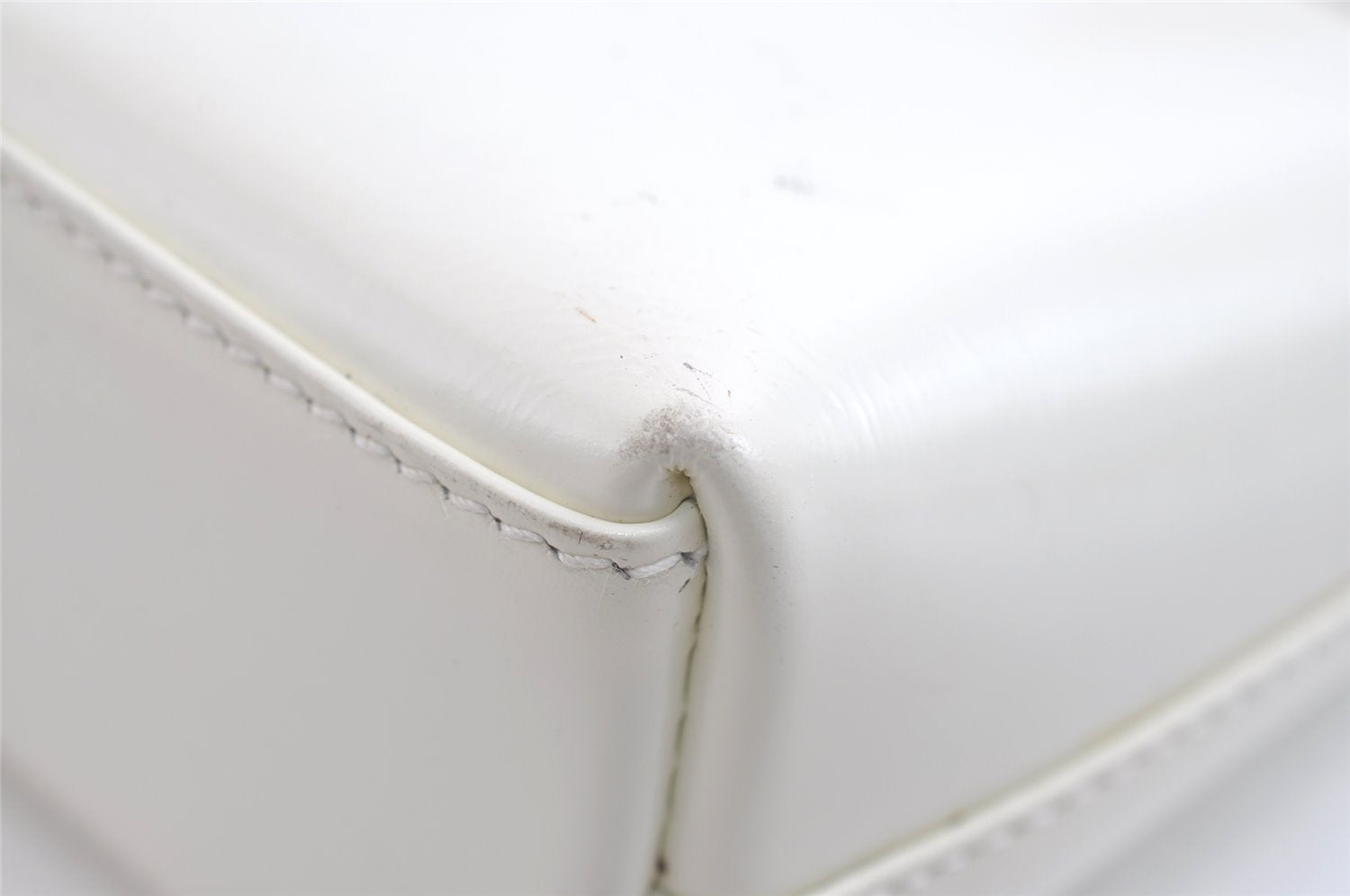 Authentic GUCCI Vintage Shoulder Bag Purse Enamel White Junk 7914J