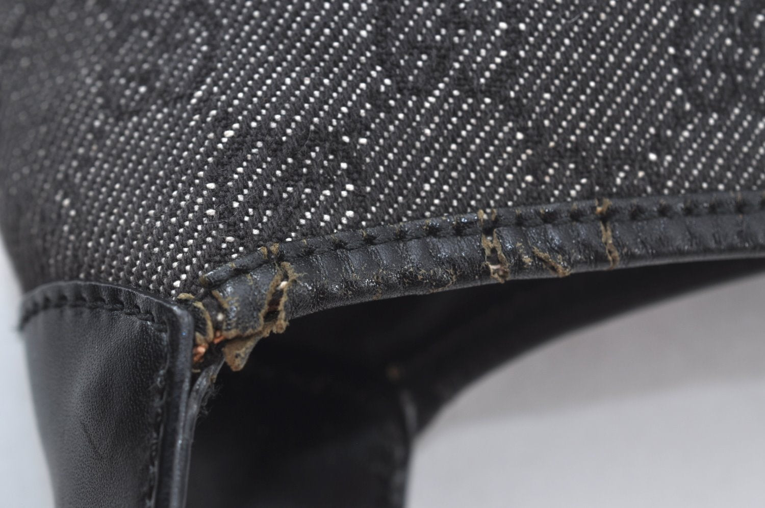 Authentic GUCCI Jackie Shoulder Bag GG Canvas Leather 00963 Black Junk 7917J