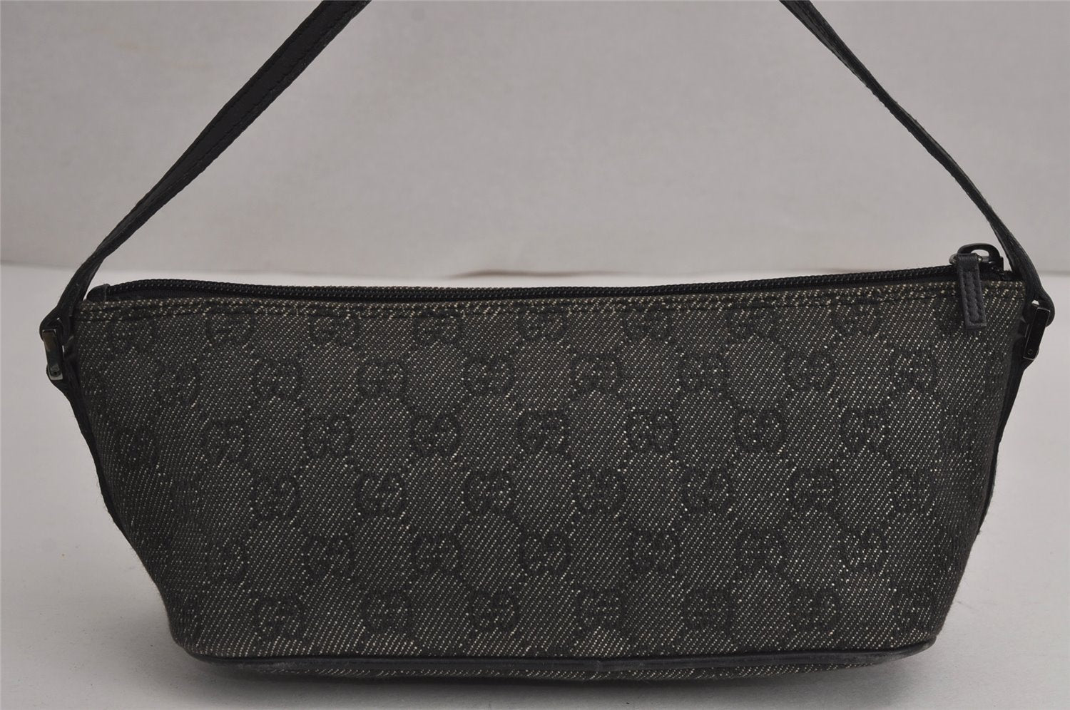 Authentic GUCCI Vintage Hand Bag Pouch Purse GG Canvas Leather 07198 Black 7918J