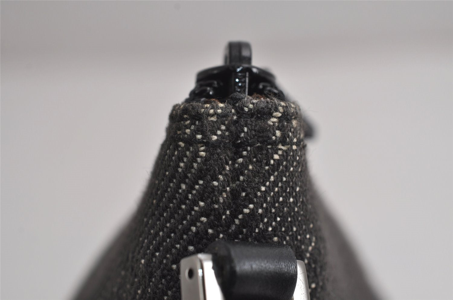 Authentic GUCCI Vintage Hand Bag Pouch Purse GG Canvas Leather 07198 Black 7918J