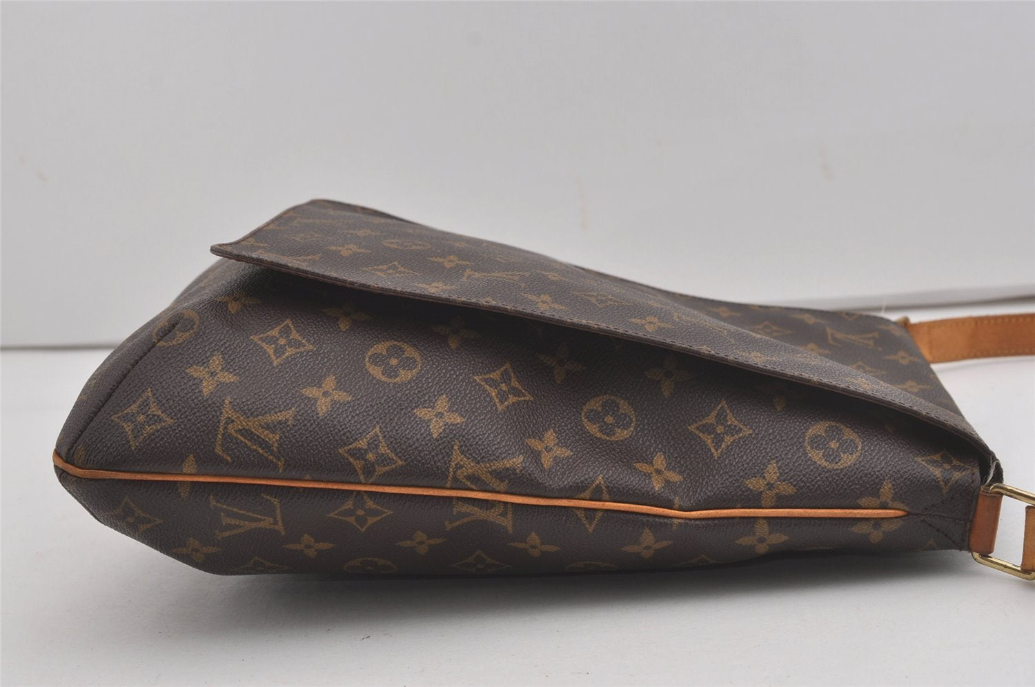 Authentic Louis Vuitton Monogram Musette Shoulder Cross Body Bag M51256 LV 7926I