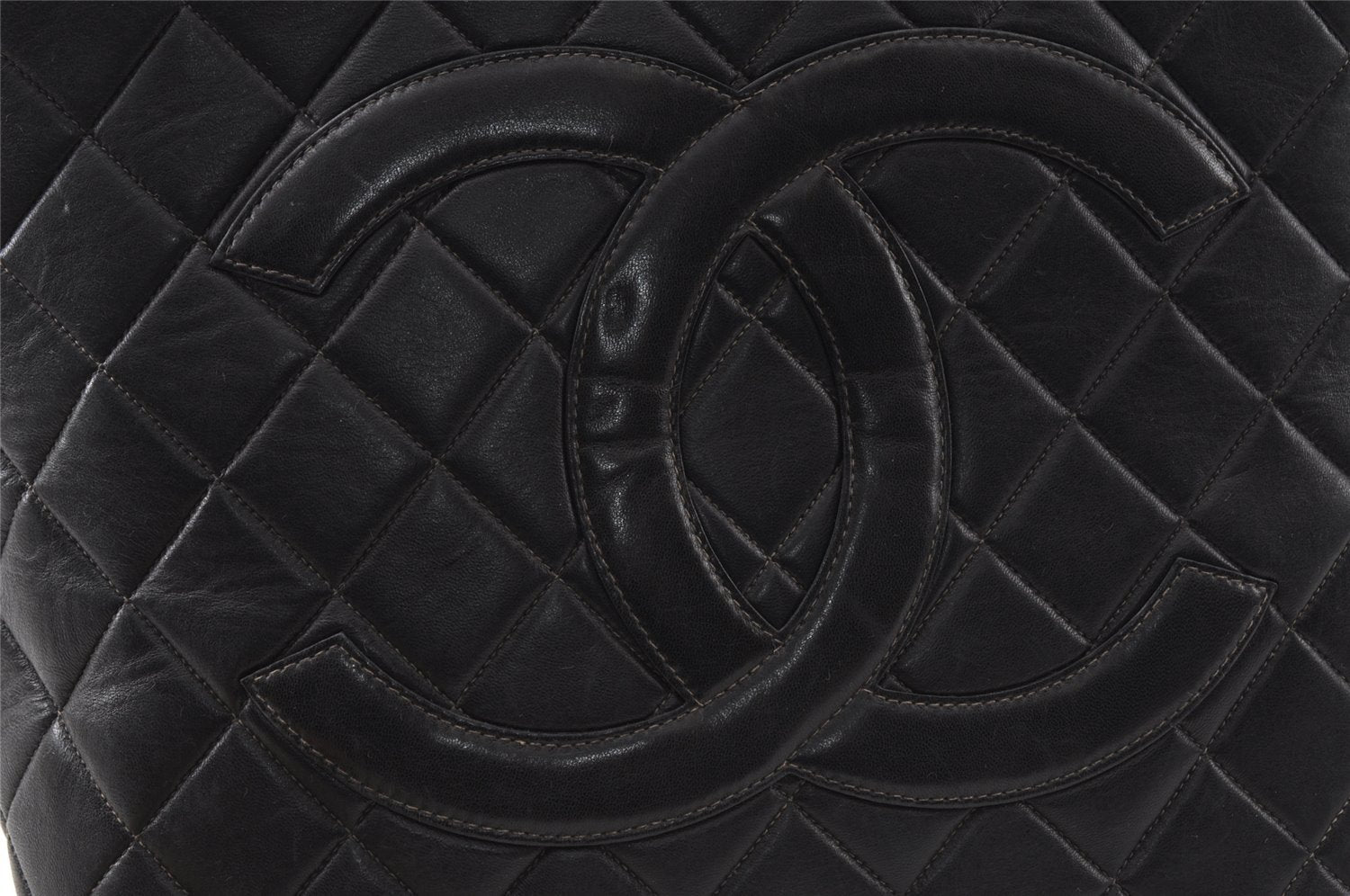 Authentic CHANEL Calf Skin Medallion CC Logo Shoulder Tote Bag Black 7927I