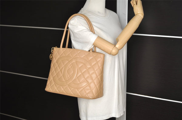 Authentic CHANEL Caviar Skin Medallion Shoulder Tote Bag Beige Junk 7928I