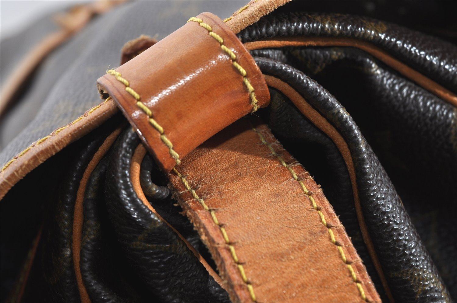 Authentic Louis Vuitton Monogram Saumur 35 Shoulder Cross Bag M42254 LV 7930I