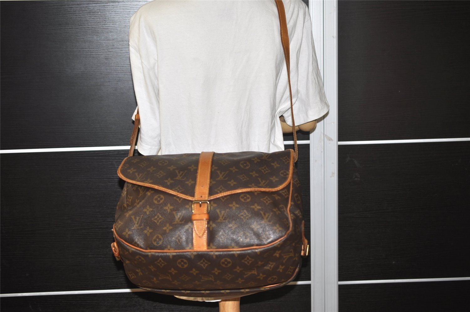 Authentic Louis Vuitton Monogram Saumur 35 Shoulder Cross Bag M42254 LV 7930I